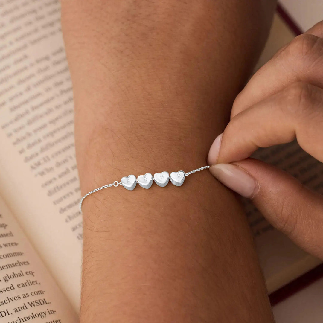 Heart bracelet with engraved initials in gold