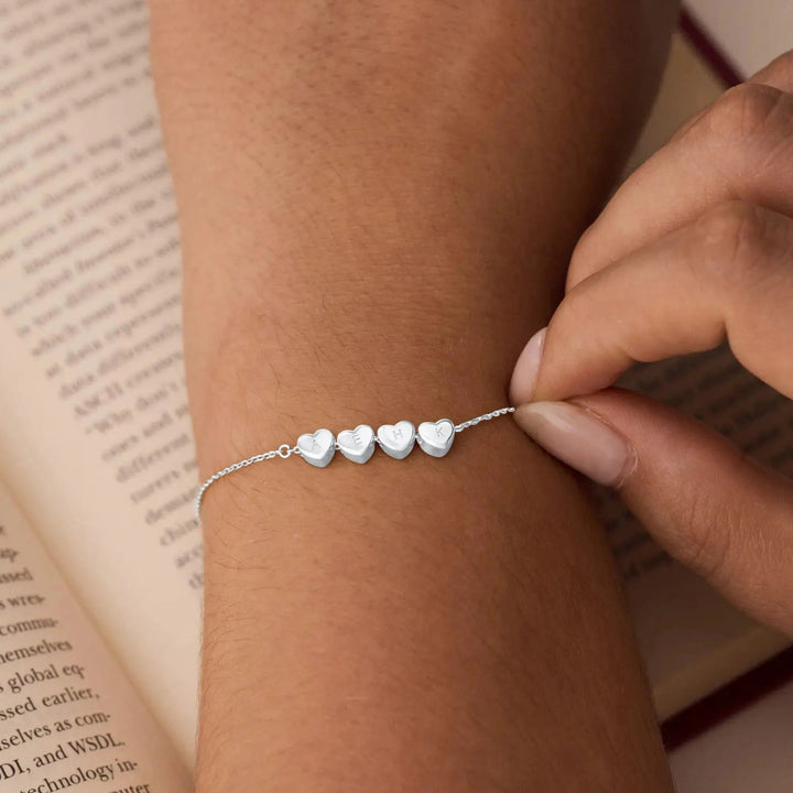 Heart bracelet with engraved initials in gold