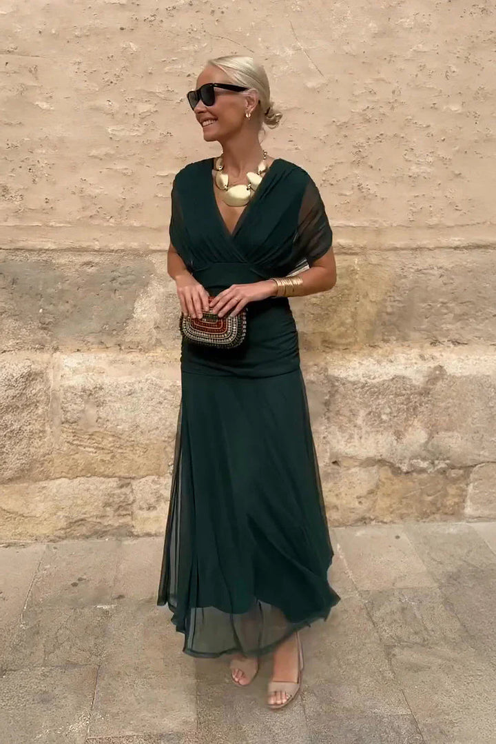 ISABELLA | Elegant Maxi Dress with Flattering Waist and Timeless Class