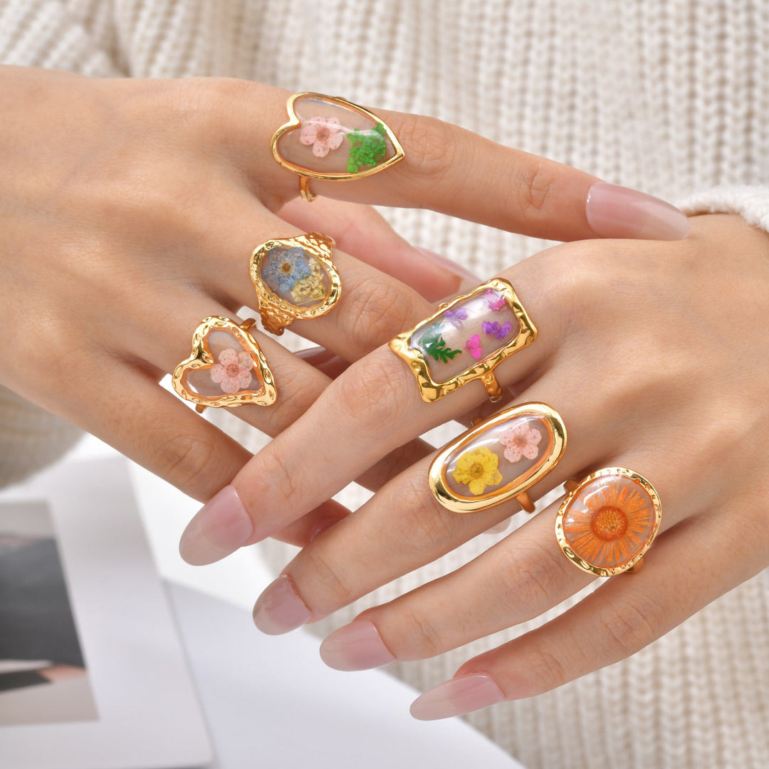 Women Round Ring