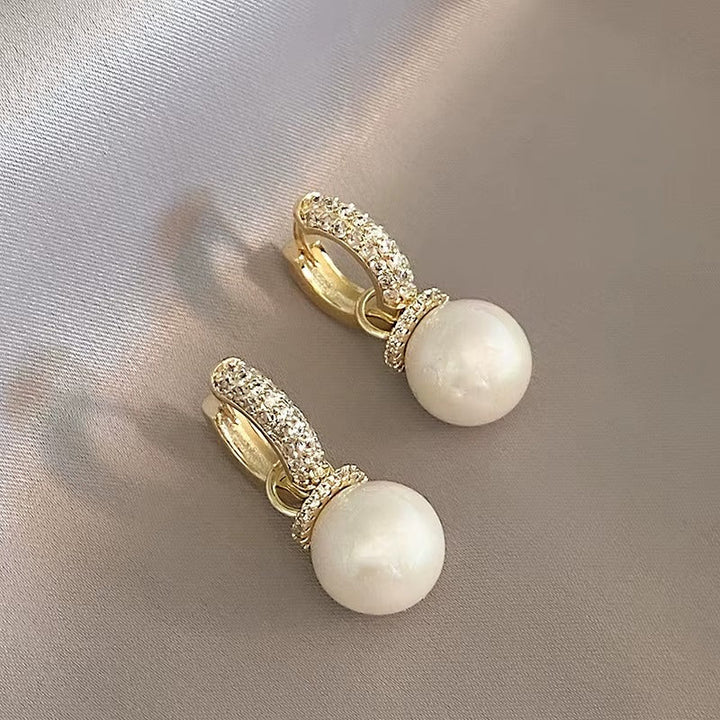 White Sparkle Pearl Earrings