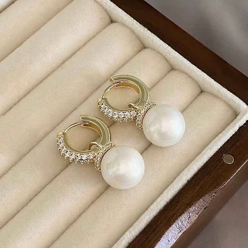 White Sparkle Pearl Earrings