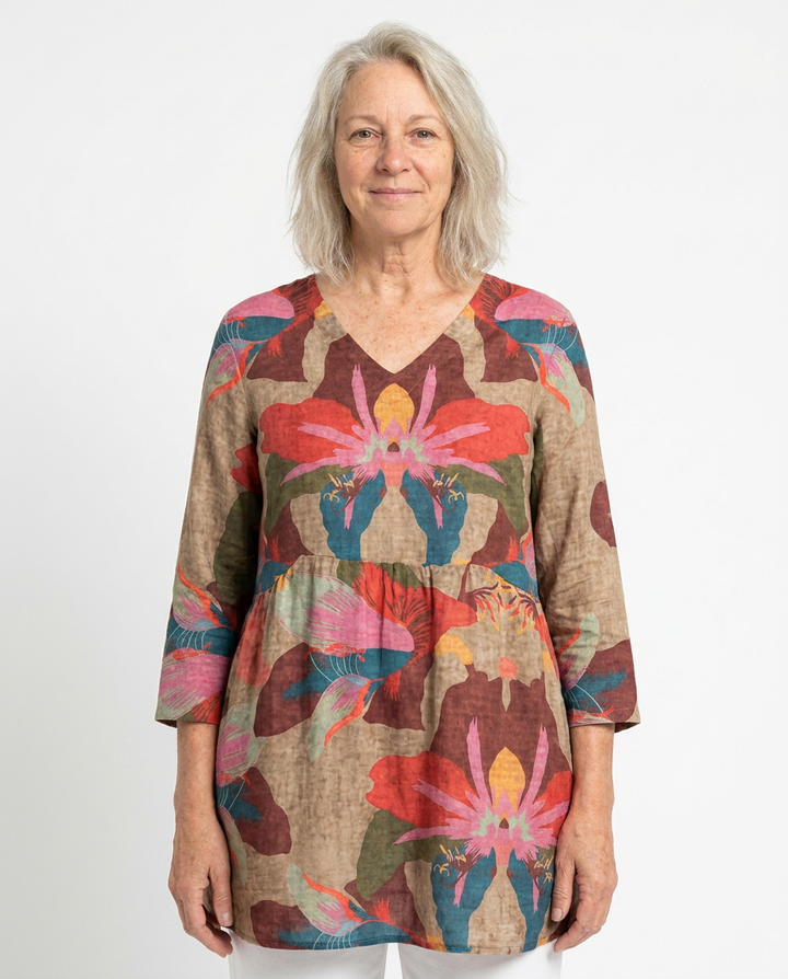 Sarah | Long Blouse with V-Neck
