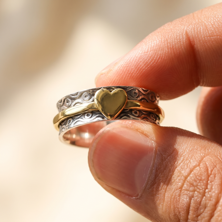 Heirloom Heart Engraved Band