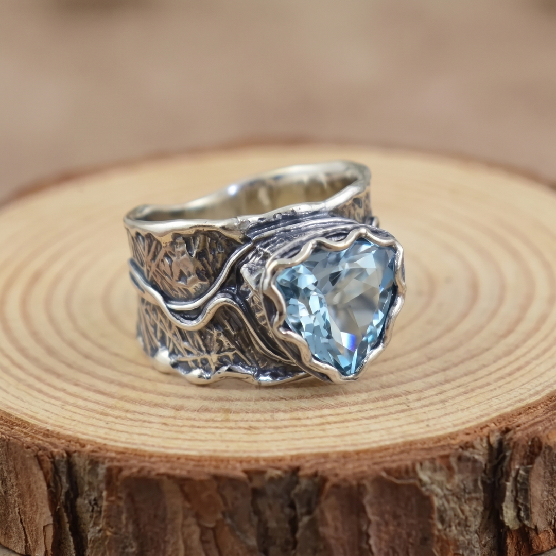 Antique Carved Sea Blue Cocktail Ring
