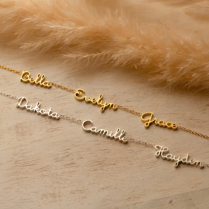 Multiple-name necklace in gold-plated stainless steel