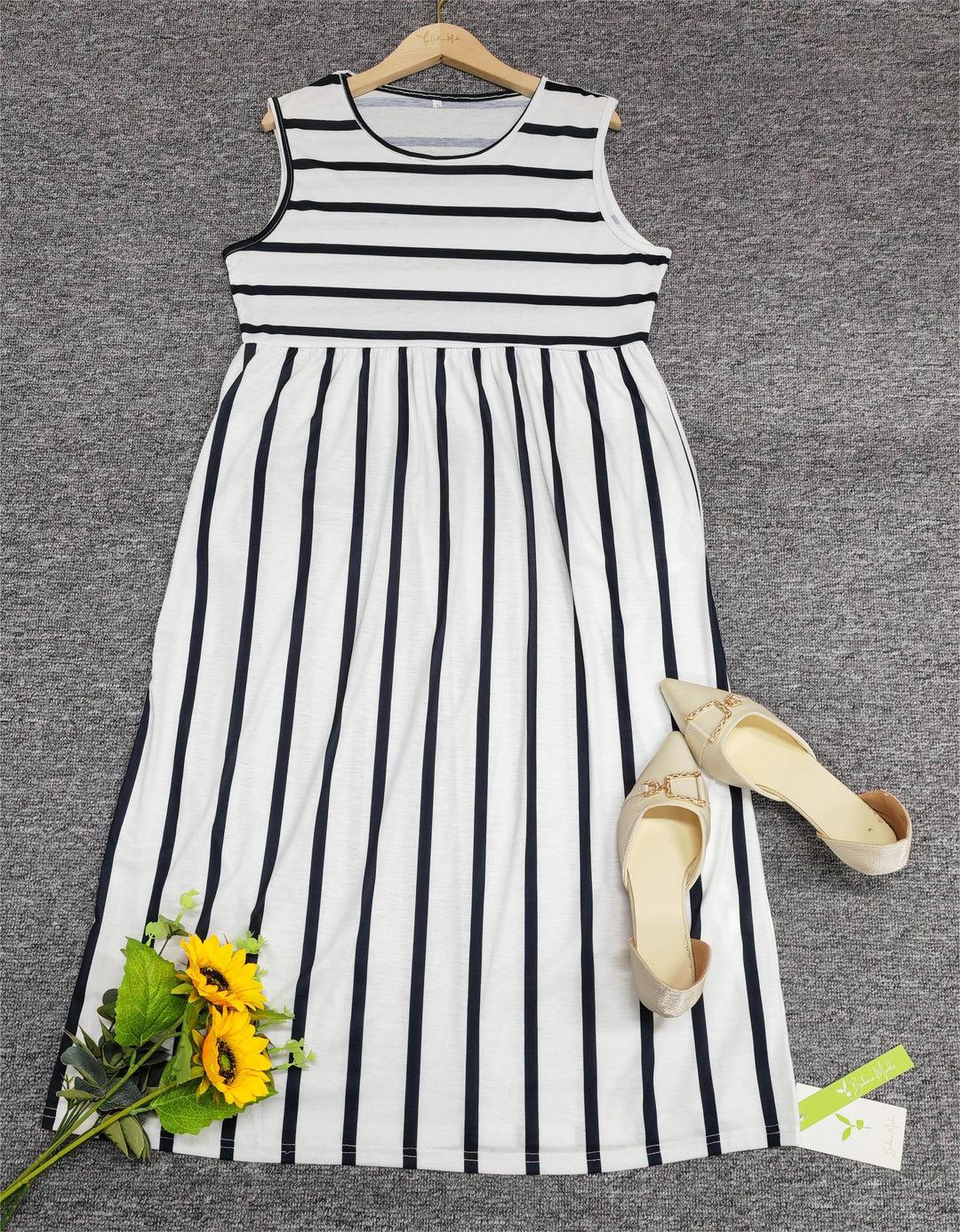 Linda | Women's Sleeveless A-Line Midi Dress